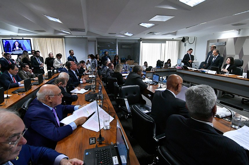 CCJ define calendário de audiências públicas para debater a reforma da Previdência