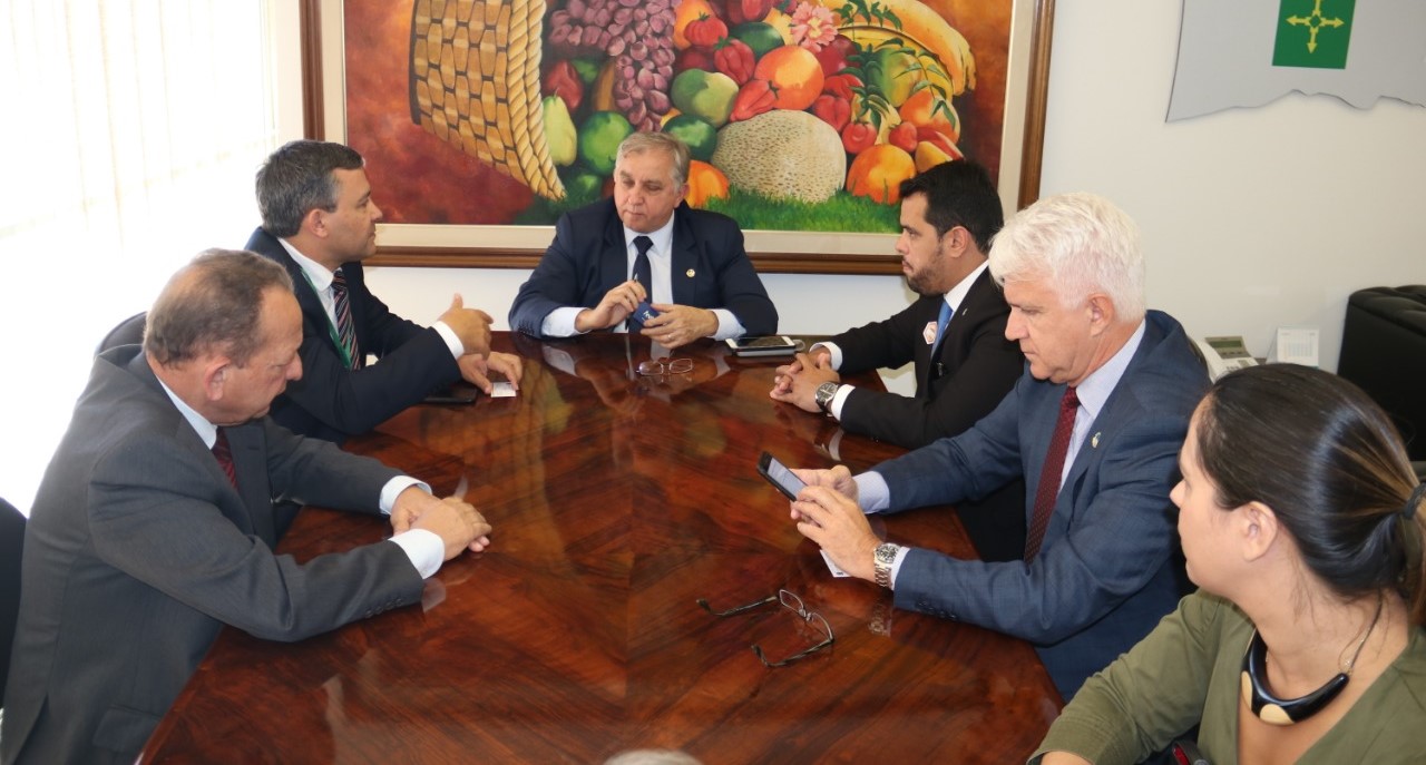 Fonacate propõe pautas pela valorização do serviço público no Senado