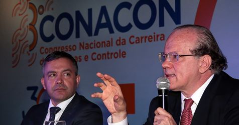 “Serviço público tem que mitigar os sofrimentos da população”, afirma Juarez Freitas