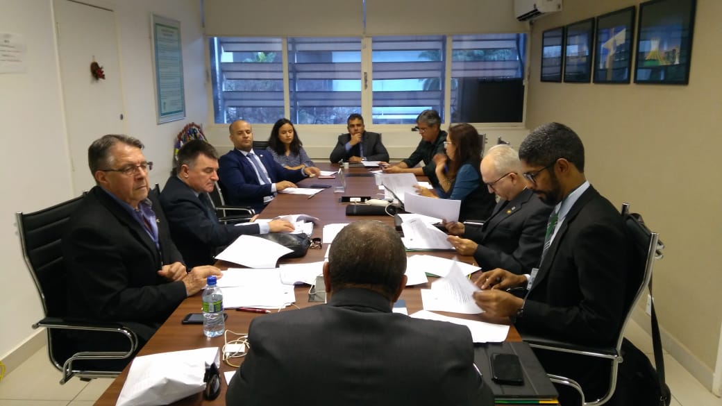 Redução de Salários: Entidades debatem sugestões de emendas às PECs