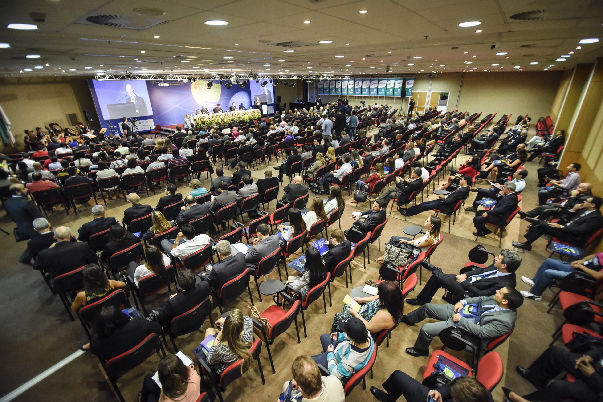 Valorização das carreiras típicas é destaque na abertura da 4ª Conferência
