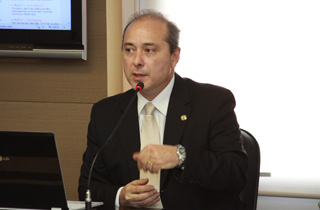 Presidente do FONACATE comenta Campanha Salarial em 2012