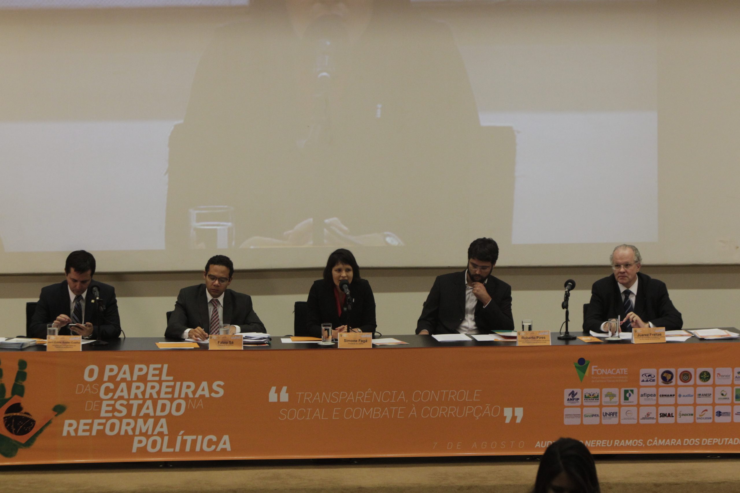 REFORMA POLÍTICA: transparência e o papel das instituições públicas