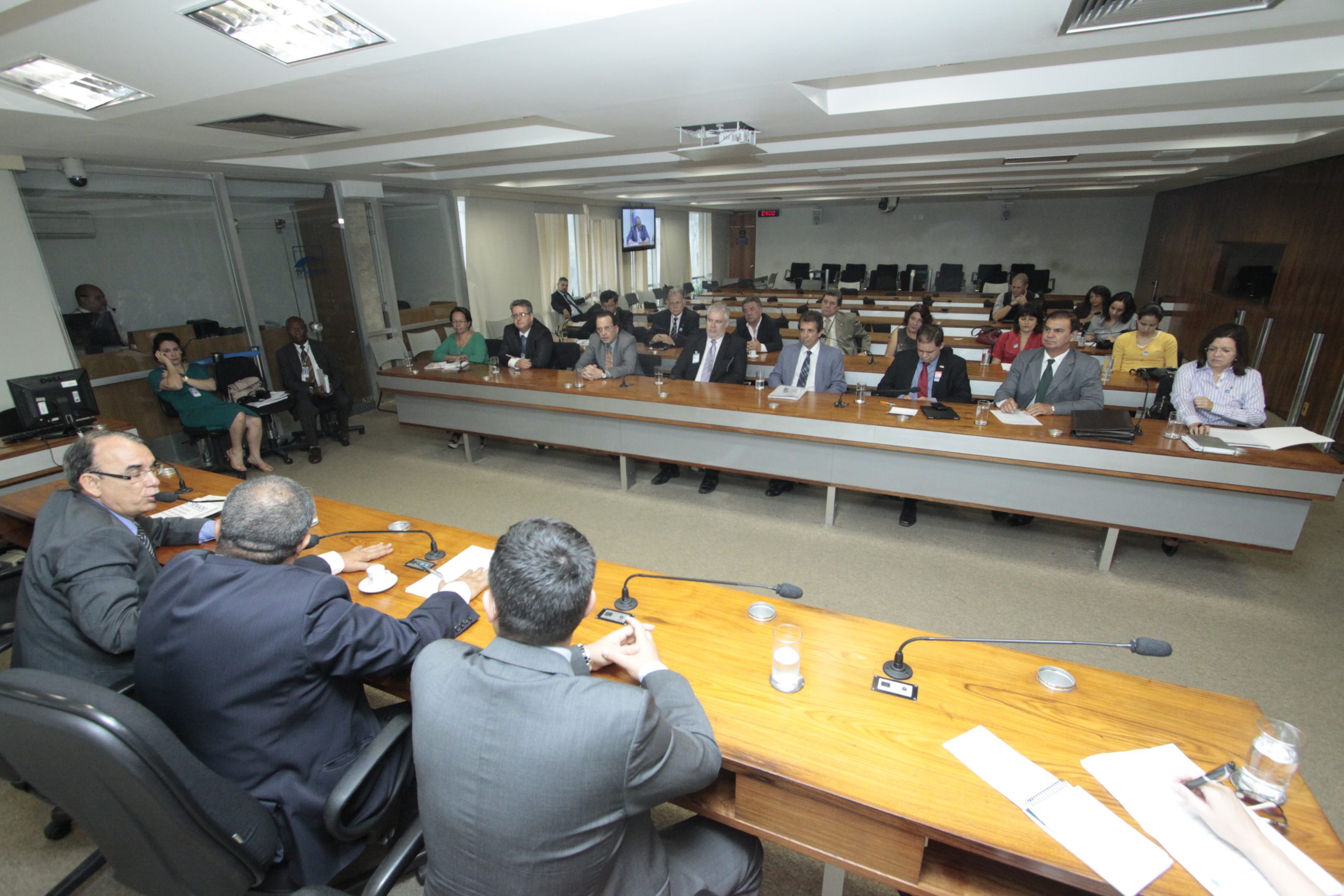 Fonacate debate Lei de Greve dos Servidores no Senado
