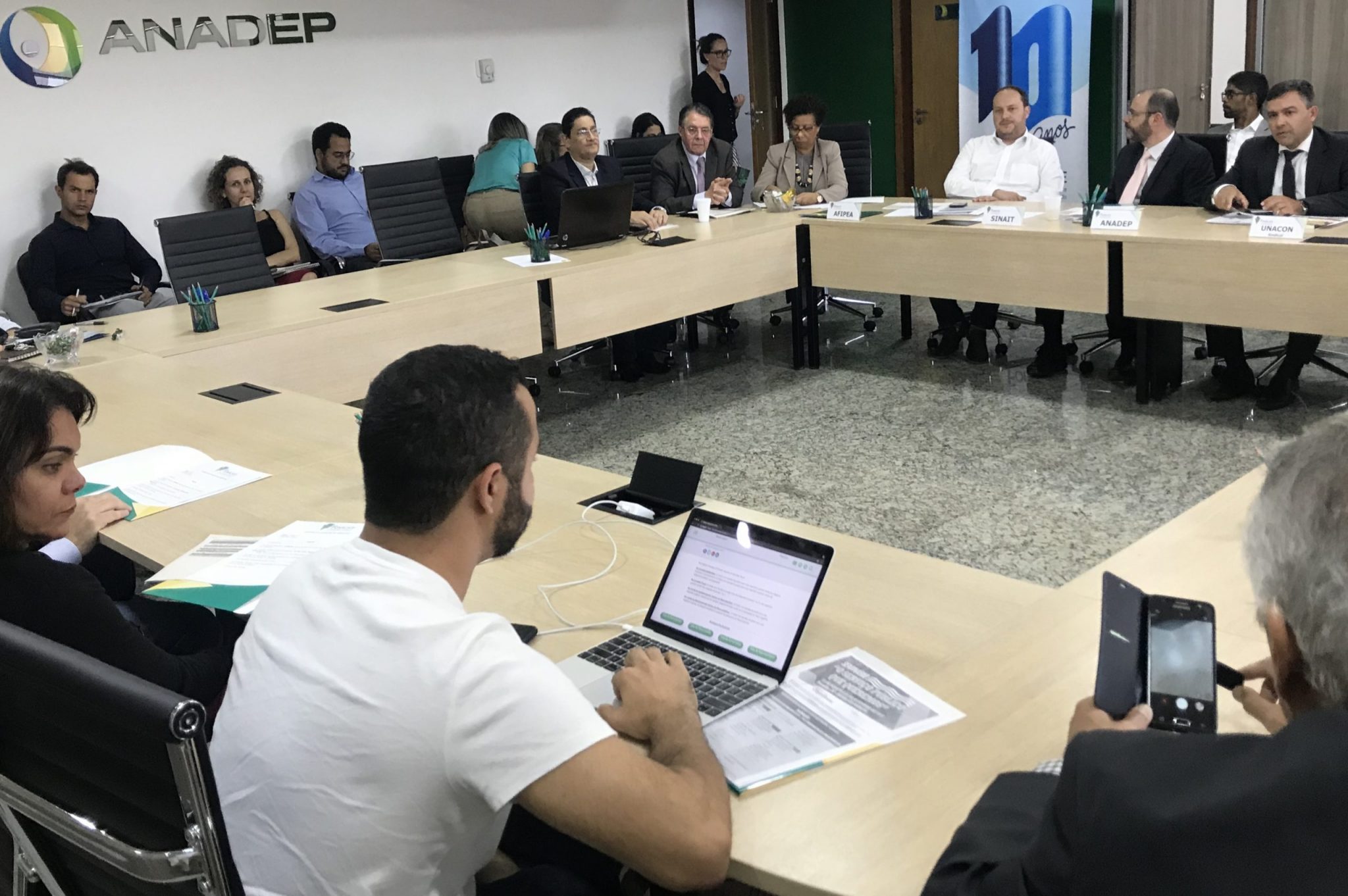 Fonacate e Fonasefe realizam seminário para debater finanças públicas e o futuro do serviço público