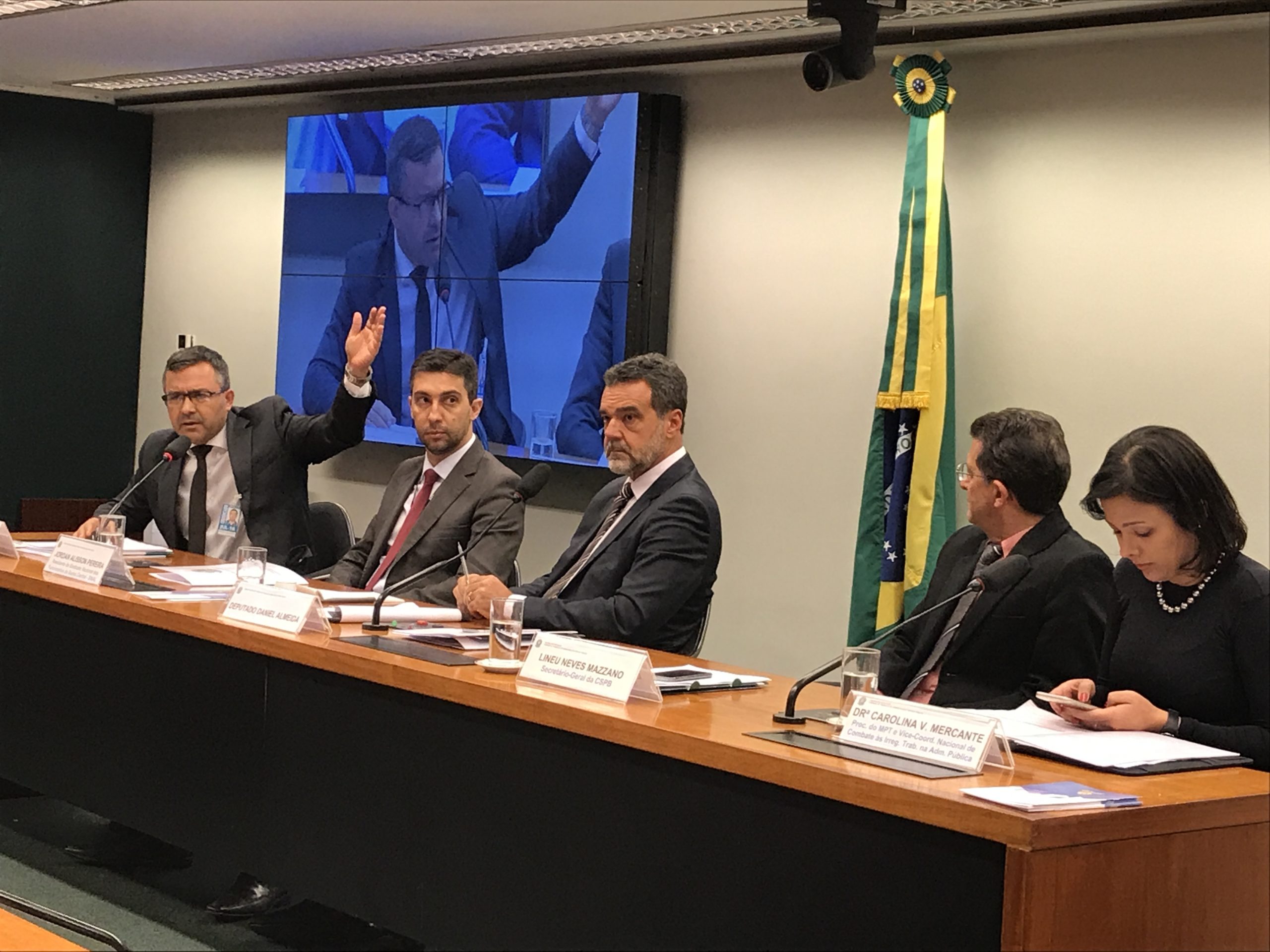 Negociação Coletiva: Presidente do Fonacate defende a derrubada da EC 95