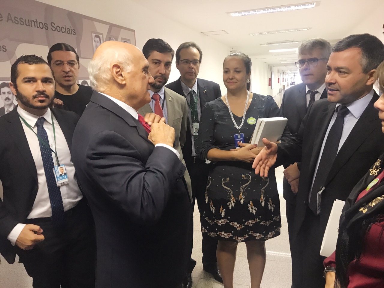 Fonacate debate com senador relator o projeto que trata da demissão de servidores públicos