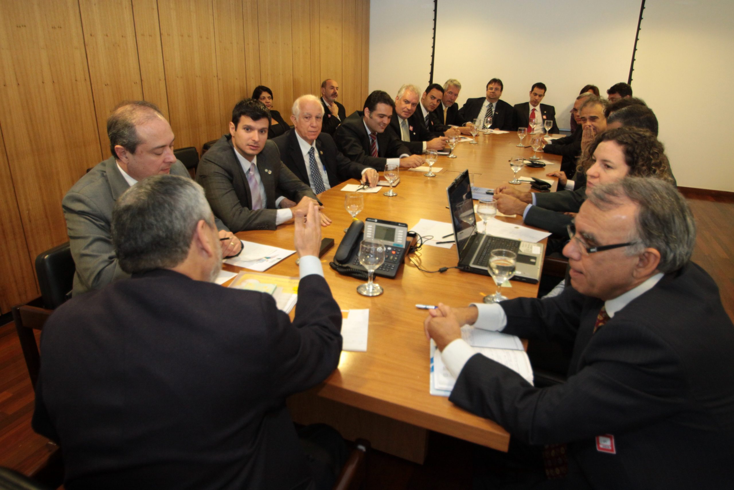 Assessor da Presidência recebe Fonacate e sugere Seminário sobre projetos do Serviço Público