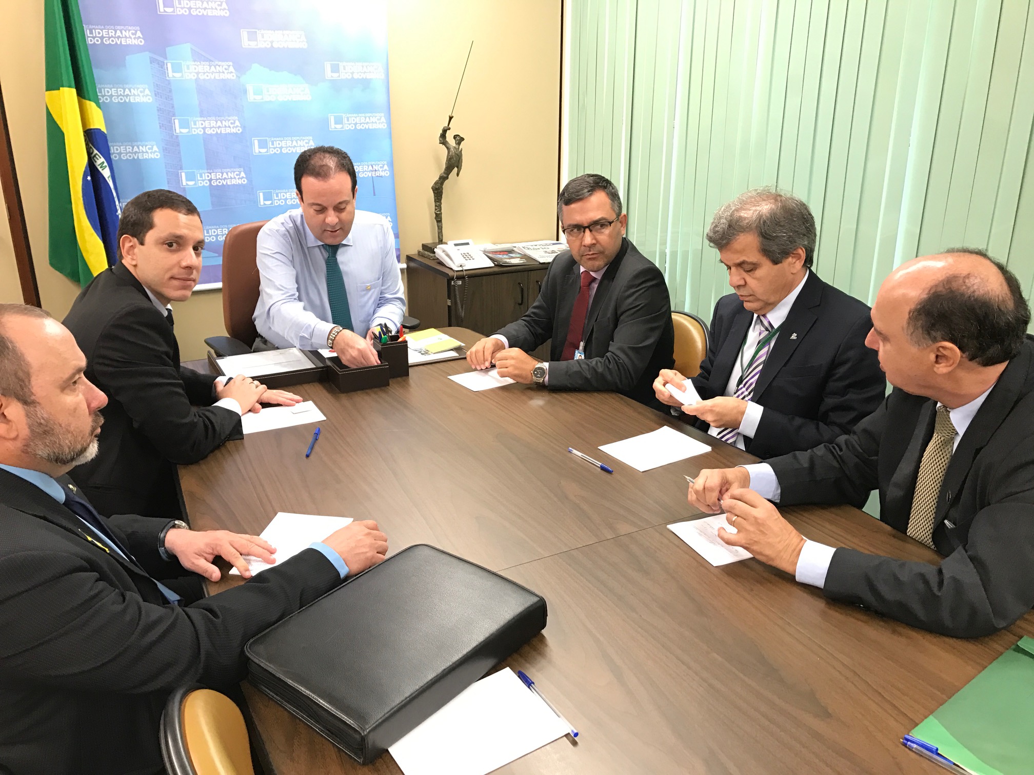 Fonacate defende aprovação de projeto sobre negociação coletiva