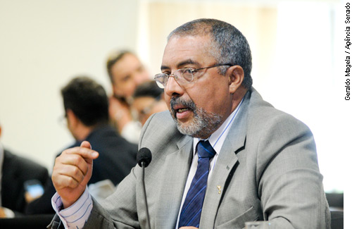 NA MÍDIA: Projeto do FONACATE para regulamentar greve de servidores é aprovado no Senado
