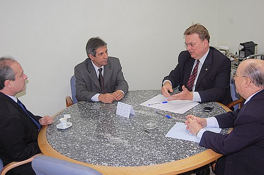 Frente em defesa da PEC 555/06 pede apoio do Fórum e do Sindifisco