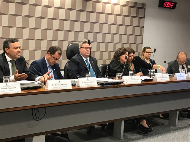 Fonacate defende teto remuneratório no Senado