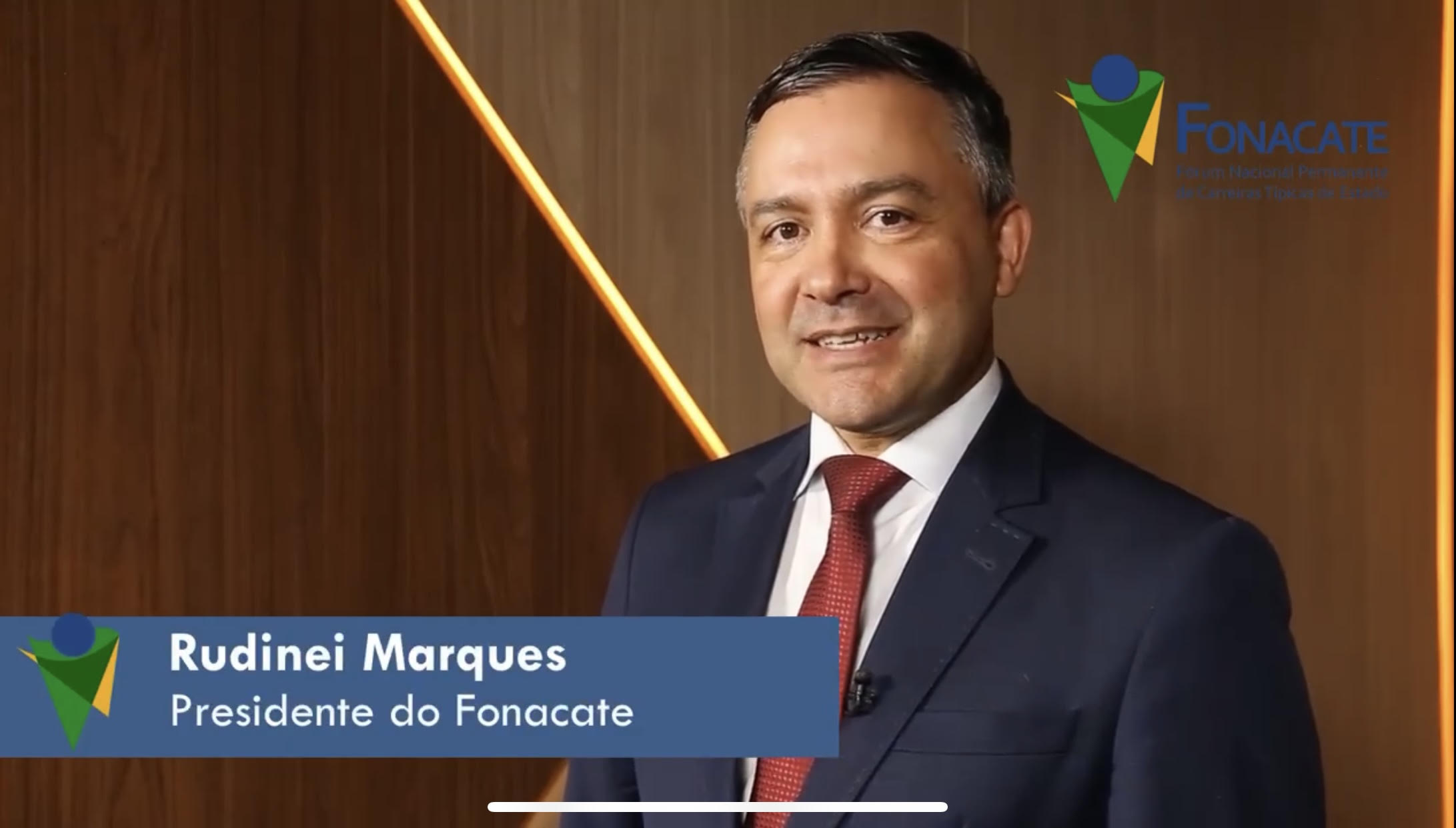 Rudinei Marques parabeniza os servidores públicos