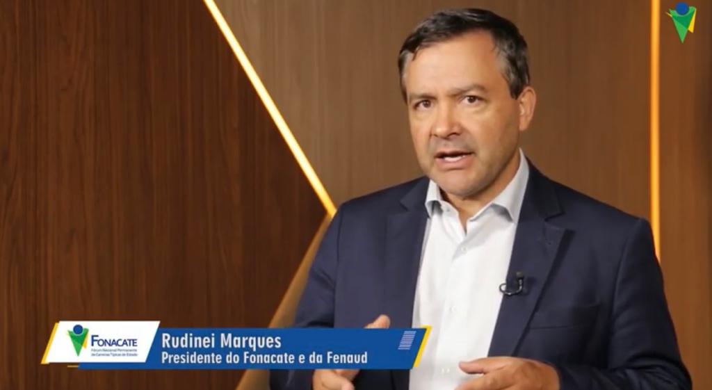 Fim do prazo de recomposição dos salários de servidores federais