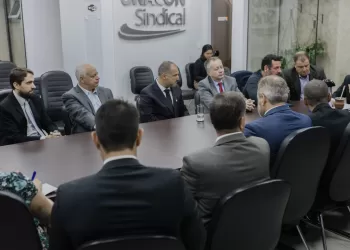 Campanha salarial: entidades do Executivo Federal se reúnem para definir calendário de mobilização