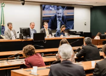 “É fundamental que o Brasil seja reconstruído a partir do serviço público valorizado”, defende presidente da Servir Brasil, André Figueiredo