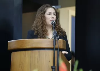 Vitória» Governo edita decreto sobre mandato classista e mantém servidores na folha de pagamento