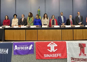 Fonacate participa de lançamento do grupo de trabalho sobre assédio na administração federal