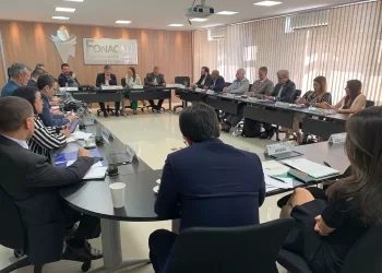 Assembleia» Entidades rechaçam ameaças do presidente da Câmara de retomar a tramitação da PEC 32, da reforma administrativa