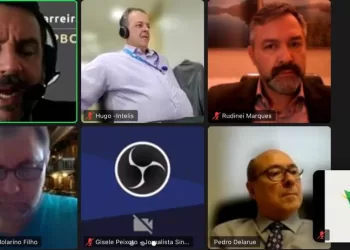 Entidades preparam mobilização e debatem alternativas à PEC 32