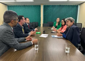 Fonacate visita lideranças da Câmara para debater PEC Social e o fim da contribuição previdenciária dos servidores