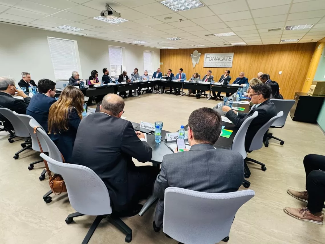 Servidores preparam grande mobilização contra a Reforma Administrativa dia 29